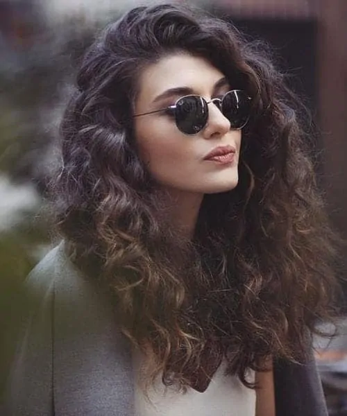 gorgeous long curly hairstyles