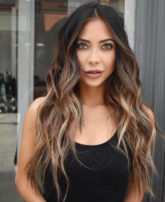 wavy hairstyles in brown hair colour