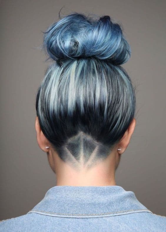 30 denim hair look from the back
