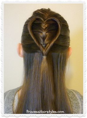 Elastic braid twist heart hairstyle. Cute and easy Valentine's Hairstyle