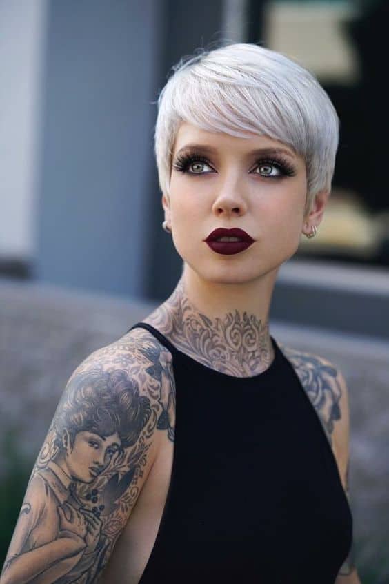 Pixie Grey Hairstyles Ideas for Lady Rockers