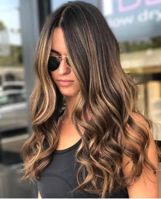 Flattering Brown Hair with Blonde Highlights to Inspire Your Hairstyle