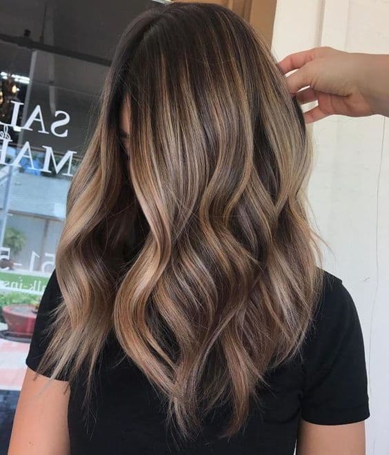 Two Tone Hair with Light Layer Flattering Balayage Hair